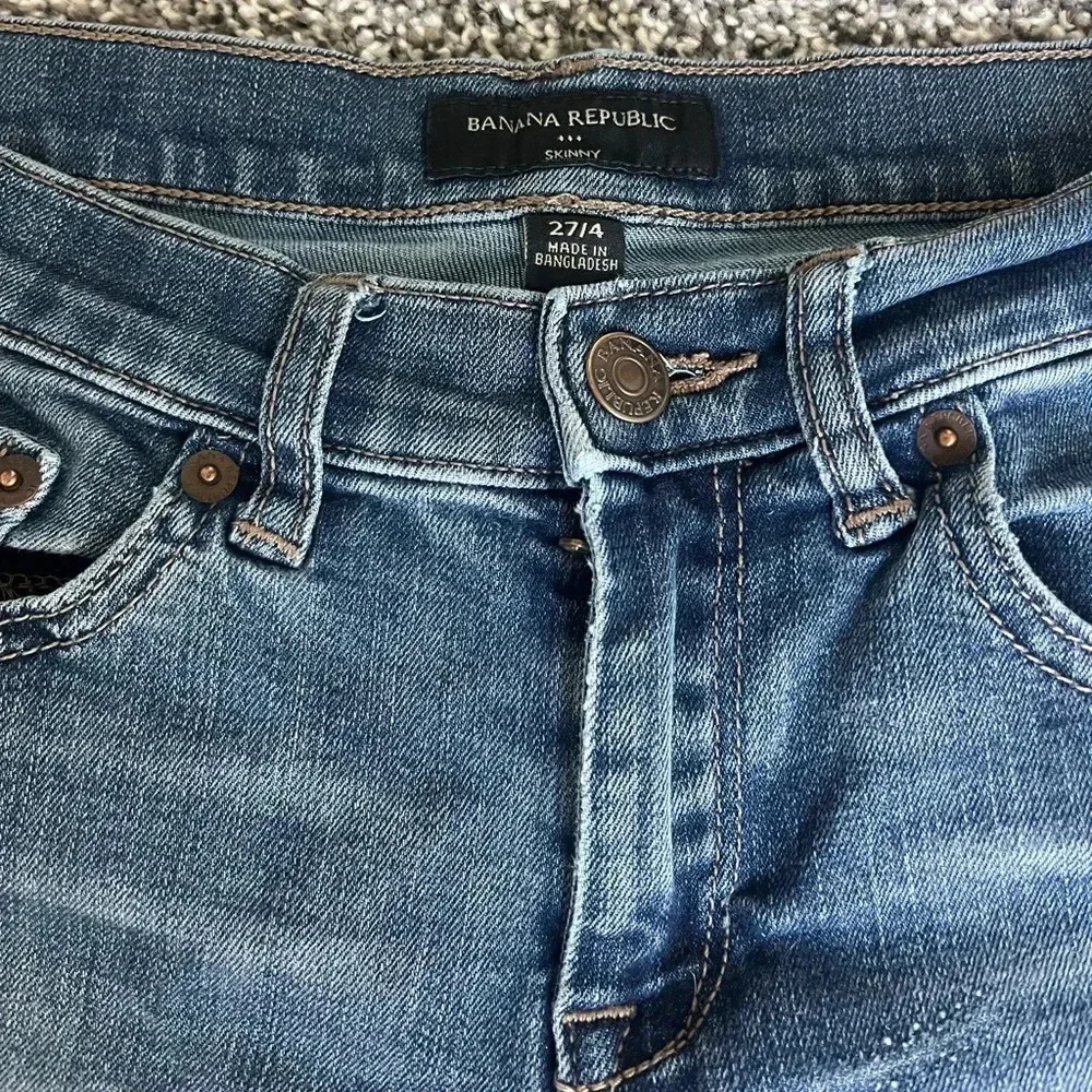 Banana Republic Jeans women’s 27 / 4 skinny dark wash style - Picture 2 of 4